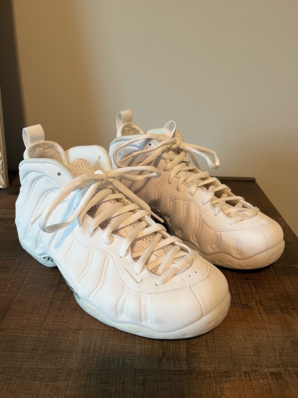 Nike Air Foamposite One Triple White HJ5195-100 Men's Size 9